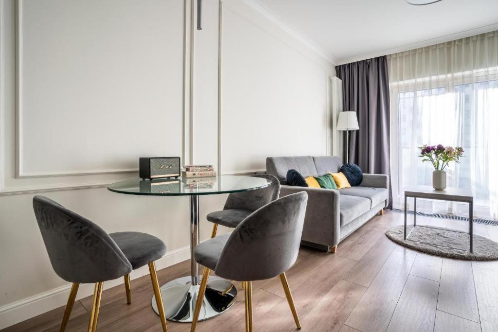 Mennica Residence Apartments Варшава Екстериор снимка